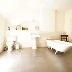 公寓 Rockfield House *