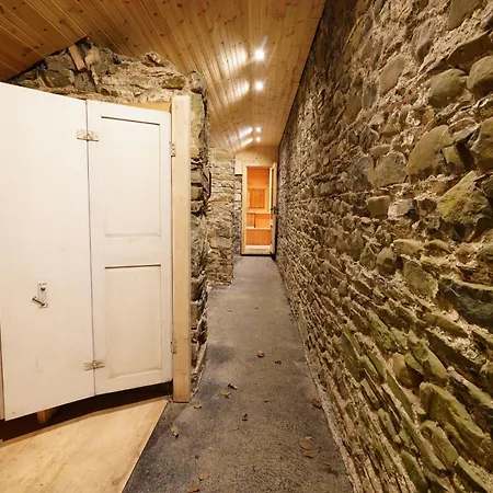 Apartment Rockfield House